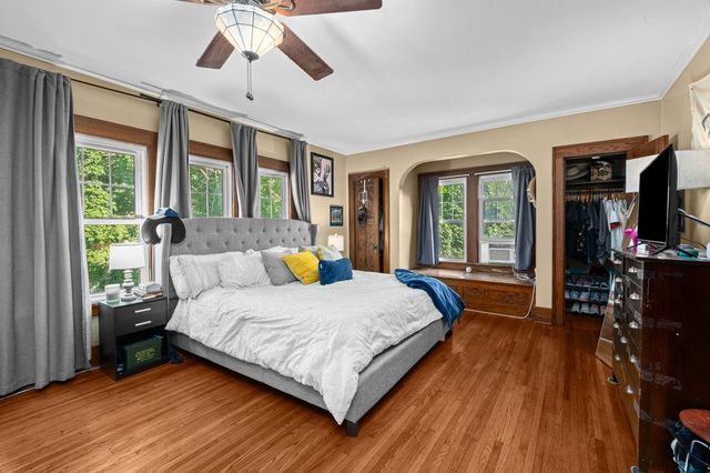 332 Forest Road, Davenport, IA 52803