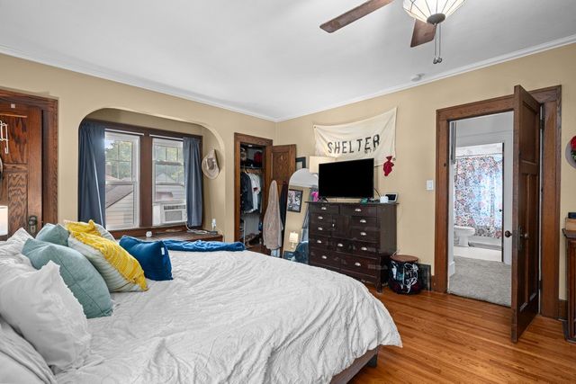 332 Forest Road, Davenport, IA 52803