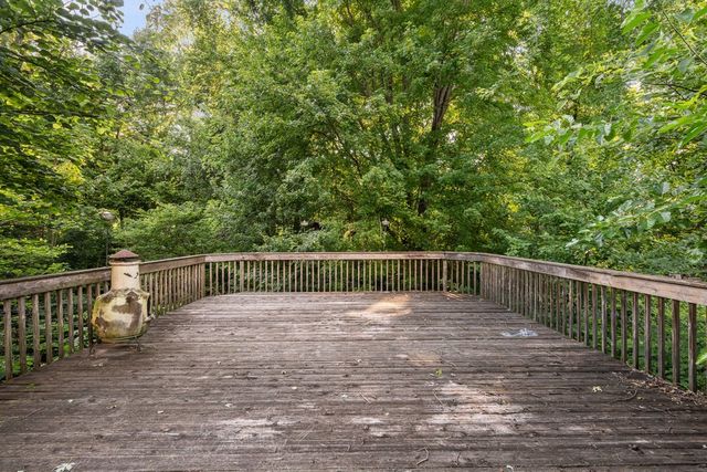 332 Forest Road, Davenport, IA 52803
