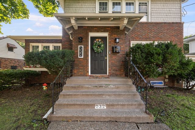 332 Forest Road, Davenport, IA 52803