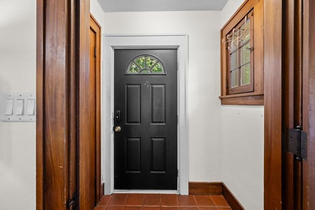 332 Forest Road, Davenport, IA 52803