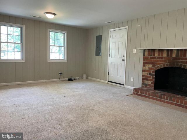 5611 DANIEL CIR, Waldorf, MD 20601