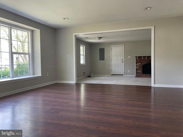 5611 DANIEL CIR, Waldorf, MD 20601