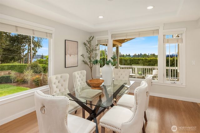 9359 Sunset Way, Bellevue, WA 98004