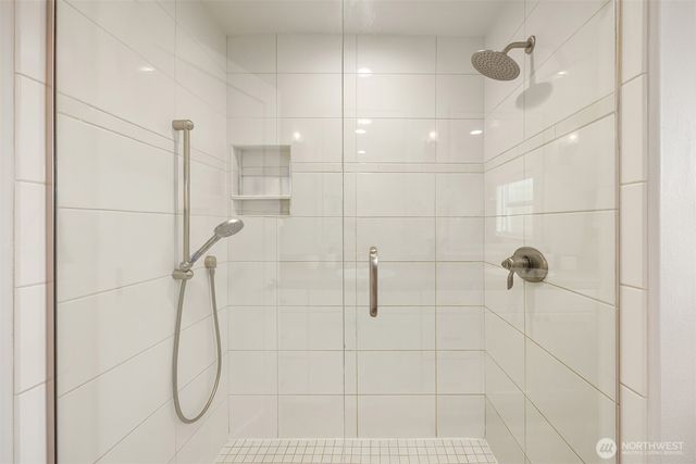 9359 Sunset Way, Bellevue, WA 98004