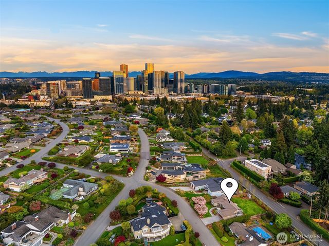 9359 Sunset Way, Bellevue, WA 98004