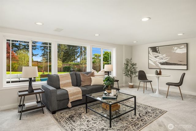 9359 Sunset Way, Bellevue, WA 98004