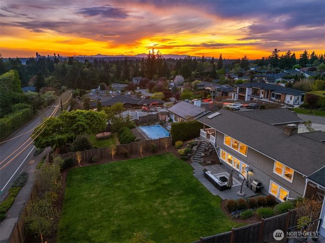 9359 Sunset Way, Bellevue, WA 98004