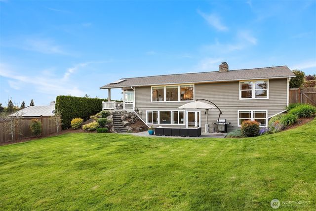 9359 Sunset Way, Bellevue, WA 98004
