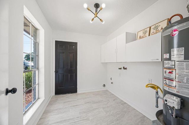 1819 Gaucho Circle, La Porte, TX 77571