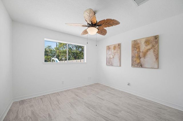 1819 Gaucho Circle, La Porte, TX 77571