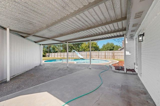 1819 Gaucho Circle, La Porte, TX 77571