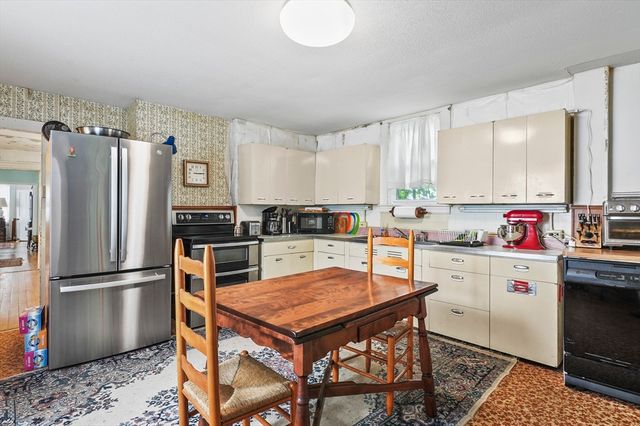 90 Common Street, Barre, MA 01005