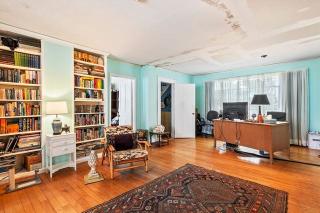 90 Common Street, Barre, MA 01005