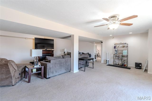 18933 Highway Y, Dixon, MO 65459