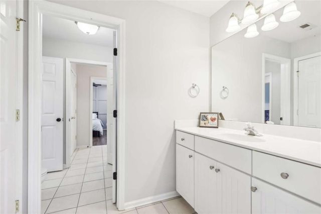 49 High Point Circle, Newnan, GA 30265