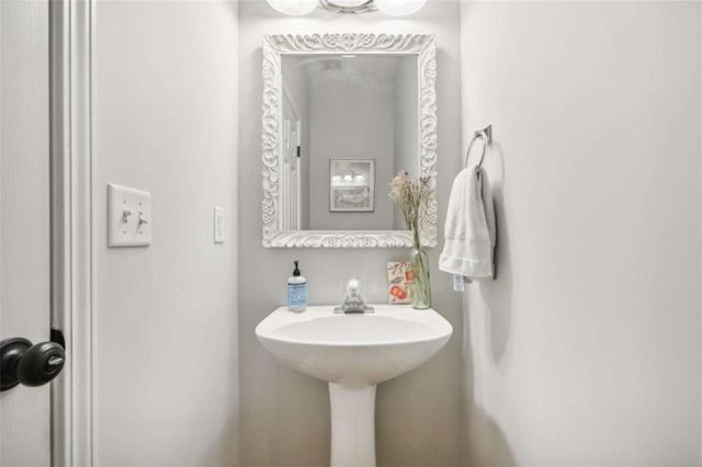 49 High Point Circle, Newnan, GA 30265