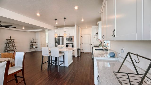 4106 W RED CLOVER DR, Lehi, UT 84048
