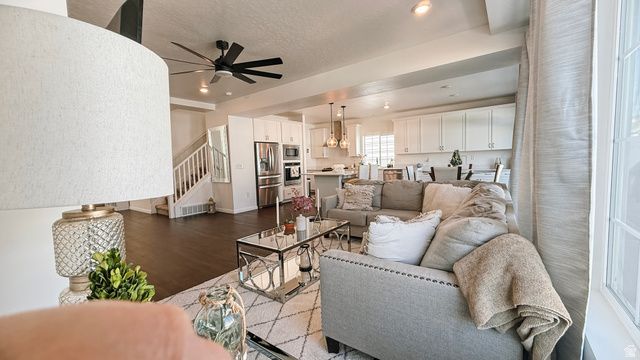 4106 W RED CLOVER DR, Lehi, UT 84048