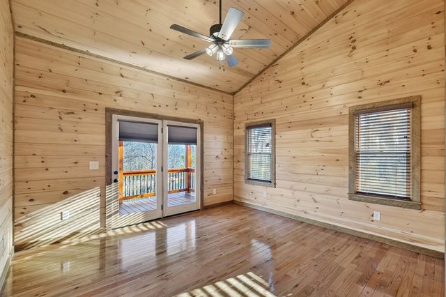 17 Dial Mountain Drive, Blue Ridge, GA 30513