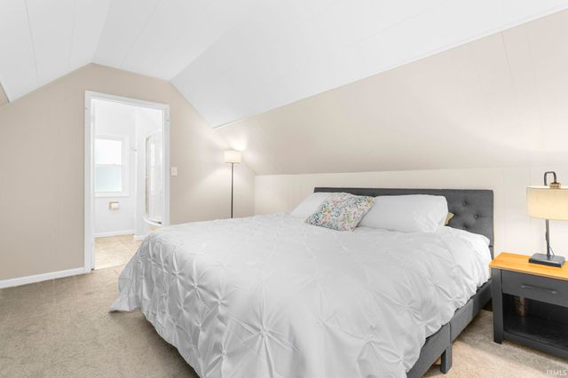 727 Marquette Avenue, South Bend, IN 46617