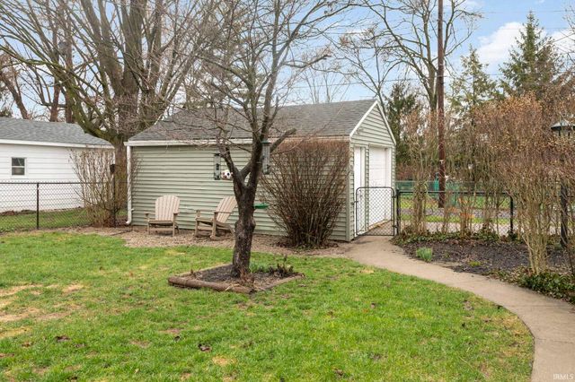 727 Marquette Avenue, South Bend, IN 46617