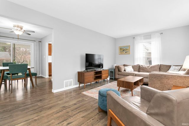 727 Marquette Avenue, South Bend, IN 46617