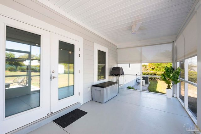 12850 Beckstrom Rd, Pensacola, FL 32507