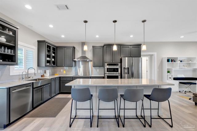 12850 Beckstrom Rd, Pensacola, FL 32507