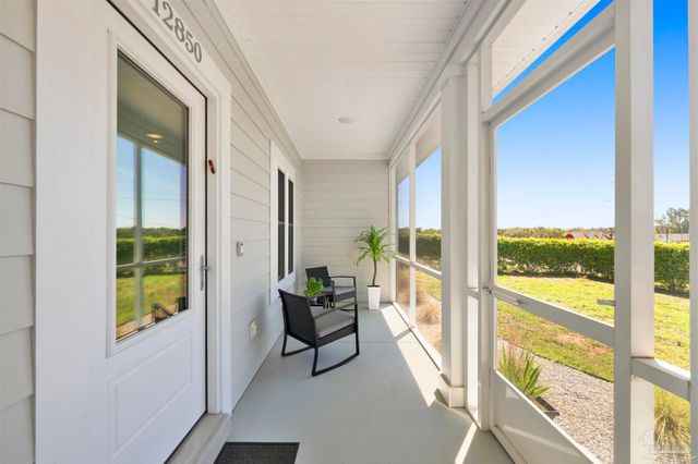 12850 Beckstrom Rd, Pensacola, FL 32507