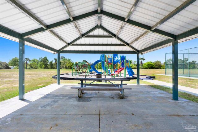12850 Beckstrom Rd, Pensacola, FL 32507