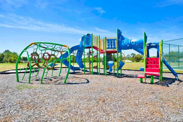 12850 Beckstrom Rd, Pensacola, FL 32507