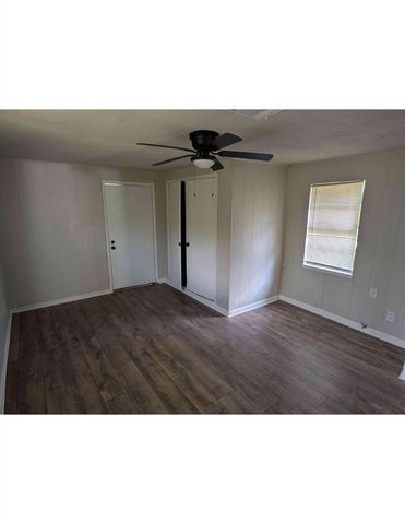 5207 Rue Street, Houston, TX 77033