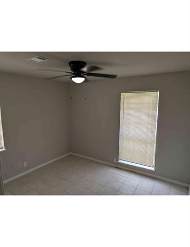 5207 Rue Street, Houston, TX 77033