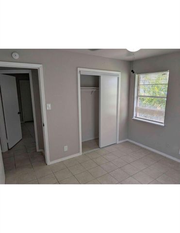 5207 Rue Street, Houston, TX 77033