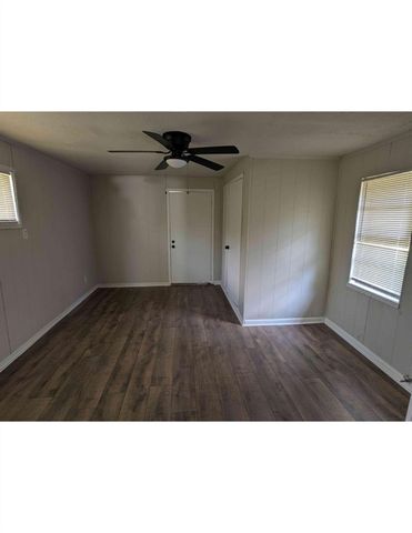 5207 Rue Street, Houston, TX 77033