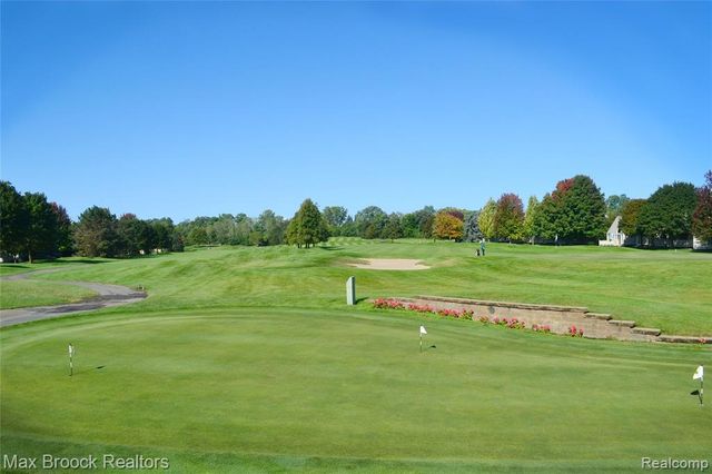 2478 Wildbrook Run, Bloomfield Hills, MI 48304