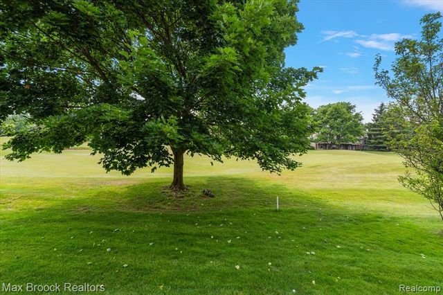 2478 Wildbrook Run, Bloomfield Hills, MI 48304