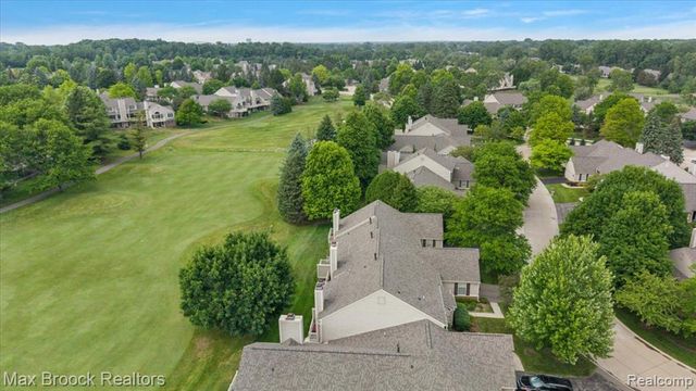 2478 Wildbrook Run, Bloomfield Hills, MI 48304