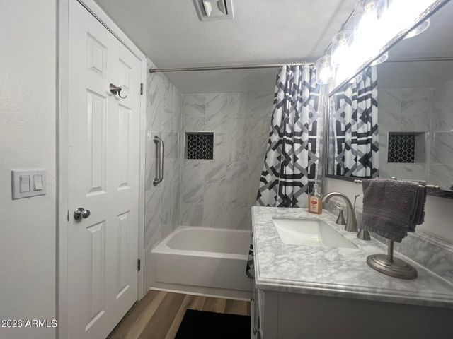 709 S Power Road 202, Mesa, AZ 85208