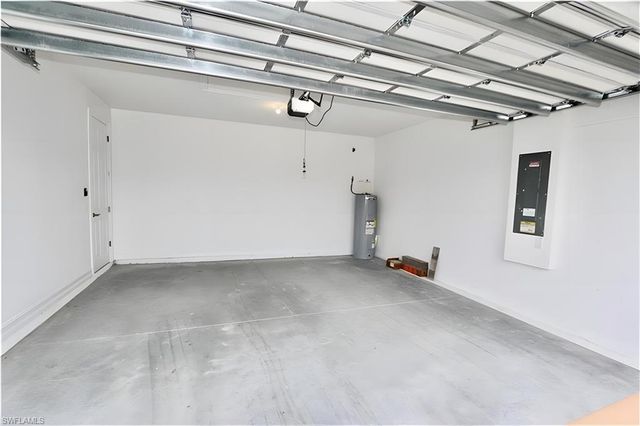 1063 Enbrook LOOP, Naples, FL 34114