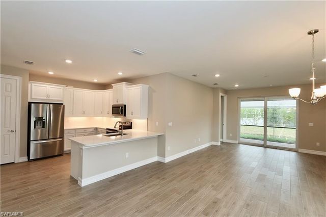 1063 Enbrook LOOP, Naples, FL 34114