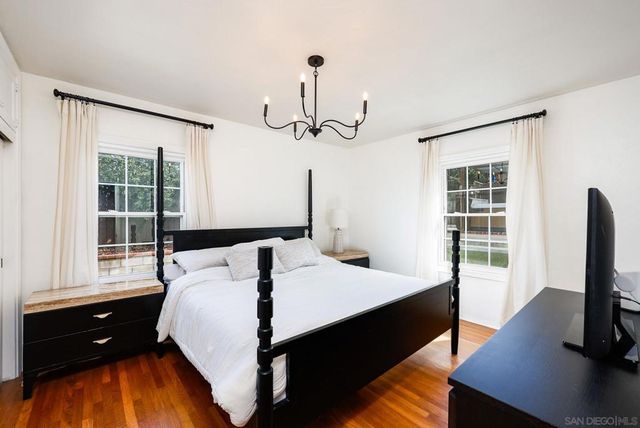 8845 Greenview Pl, Spring Valley, CA 91977