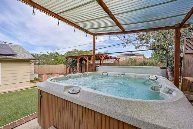 8845 Greenview Pl, Spring Valley, CA 91977