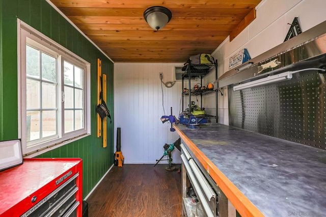 8845 Greenview Pl, Spring Valley, CA 91977