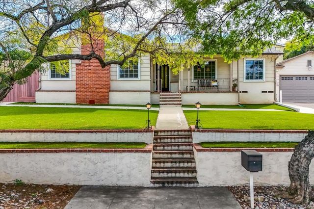 8845 Greenview Pl, Spring Valley, CA 91977