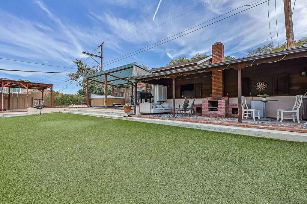 Image 14 of property listing at 8845 Greenview Pl, Spring Valley, CA 91977