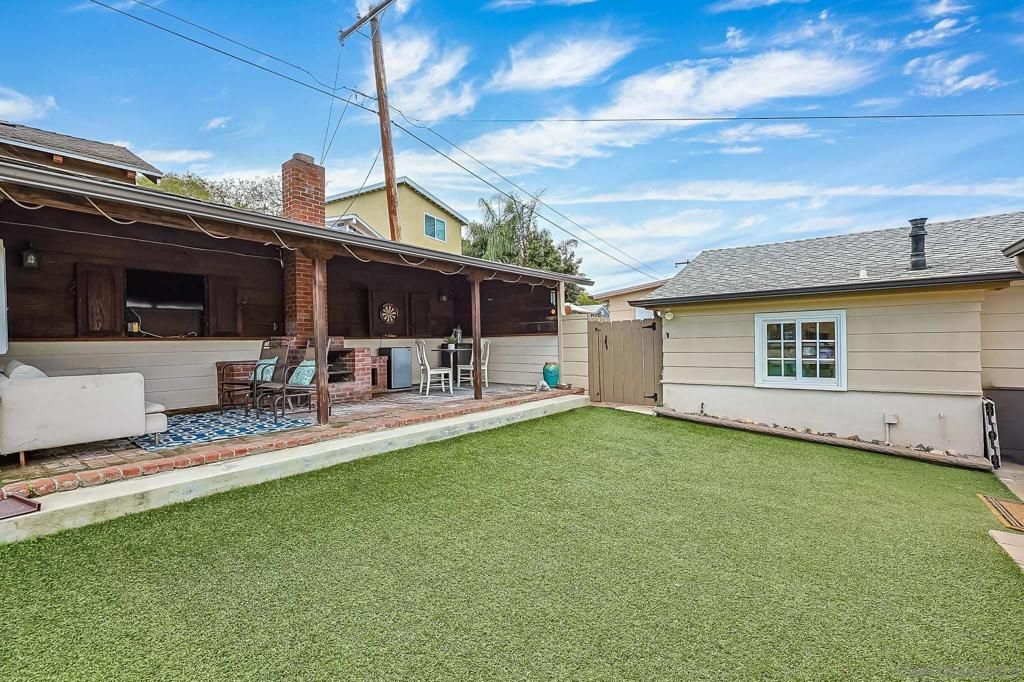 Image 18 of property listing at 8845 Greenview Pl, Spring Valley, CA 91977