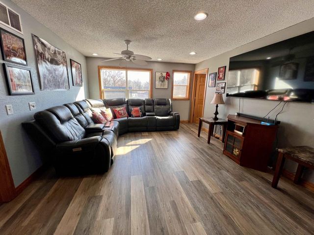 905 3RD AVENUE, Crivitz, WI 54114