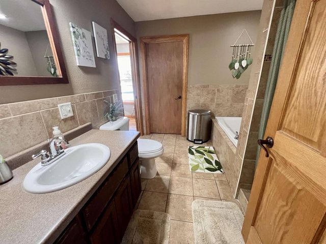 905 3RD AVENUE, Crivitz, WI 54114